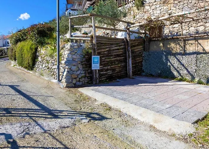 Hébergement de vacances Holidays Perla D'amalfi - Live The Coast & Private Parking