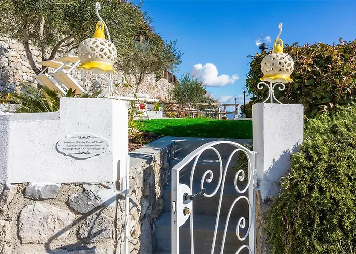 Holidays Perla D'amalfi - Live The Coast & Private Parking *