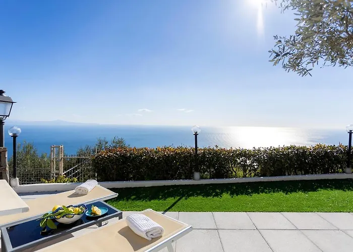 Holidays Perla D'amalfi - Live The Coast & Private Parking Hébergement de vacances