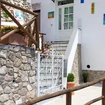 Holidays Perla D'amalfi - Live The Coast & Private Parking Casa de Férias Amalfi