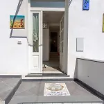 Casa de Férias Holidays Perla D'amalfi - Live The Coast & Private Parking *