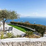 Holidays Perla D'amalfi - Live The Coast & Private Parking Амальфі