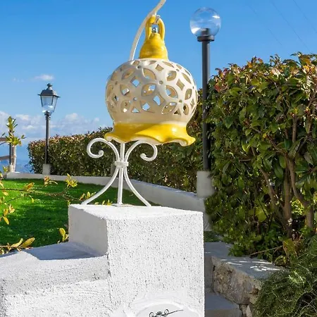 Holidays Perla D'amalfi - Live The Coast & Private Parking Дом отдыха