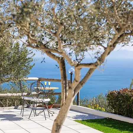 Holidays Perla D'amalfi - Live The Coast & Private Parking * אמאלפי