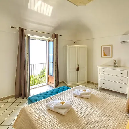 Holidays Perla D'amalfi - Live The Coast & Private Parking בית נופש אמאלפי