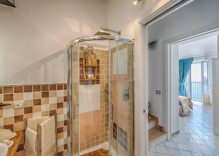 Vakantiehuis Holidays Perla D'amalfi - Live The Coast & Private Parking Amalfi